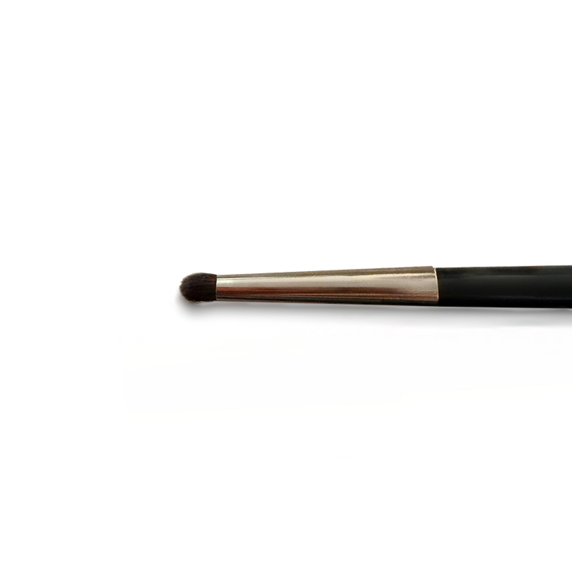 BLUR & DEFINE BRUSH LIPS-01